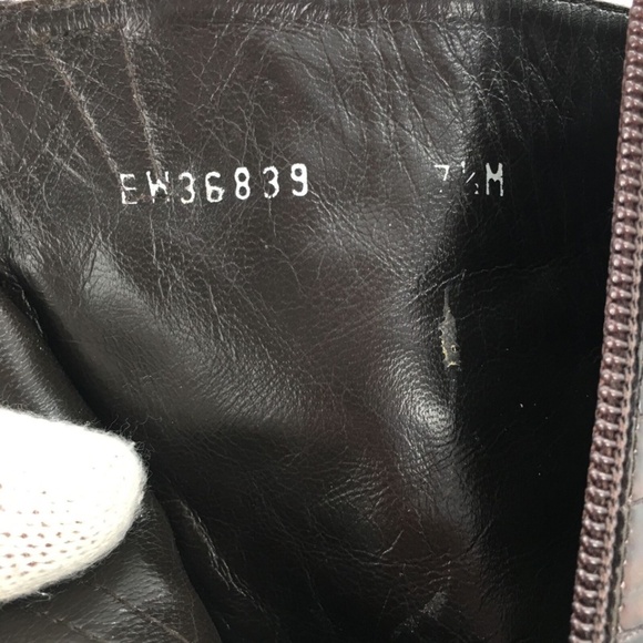 Stuart Weitzman Ankle Boot Brown Croc Embossed Pointed Toe Patent Leather Sz 7.5 - Picture 15 of 15